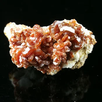 23.5 gNatural vanadžio geležies rūdos, mineralinė mėginių kvarco kristalų mėginių surinkimo akmenų ir kristalų baldai